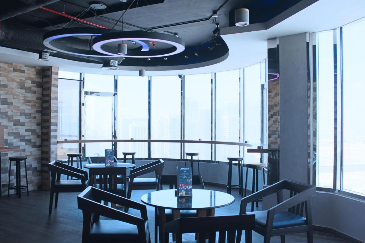 Al Diar Dana Hotel Абу Даби Екстериор снимка
