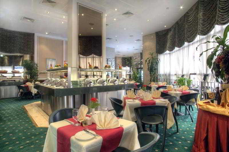 Al Diar Dana Hotel Абу Даби Екстериор снимка